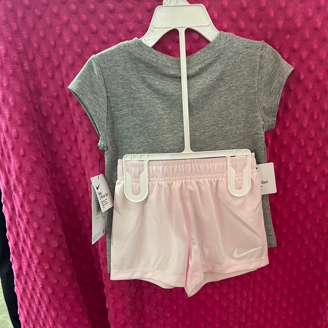 Nike Girls Short Sleeve Set with Green Check on a Heart and Light Pink Shorts